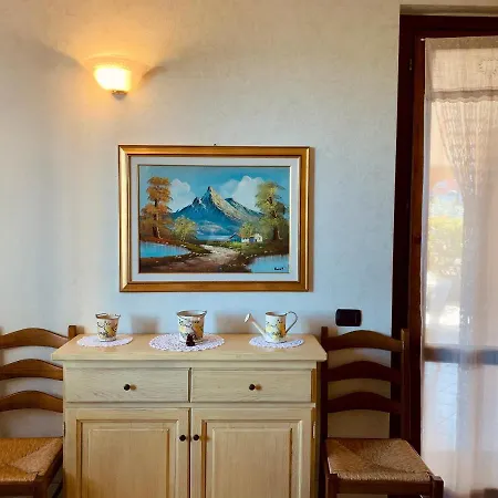White - Garda Case Apartment